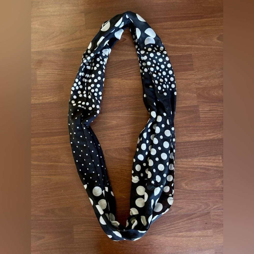 Van Heusen Black and White Polka Dot Infinity Scarf